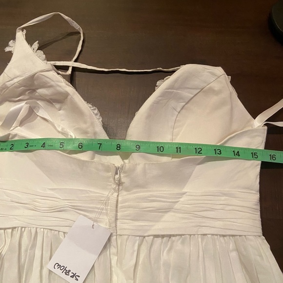 Ivory gown by Carafina Size 8 NWT - Picture 14 of 16